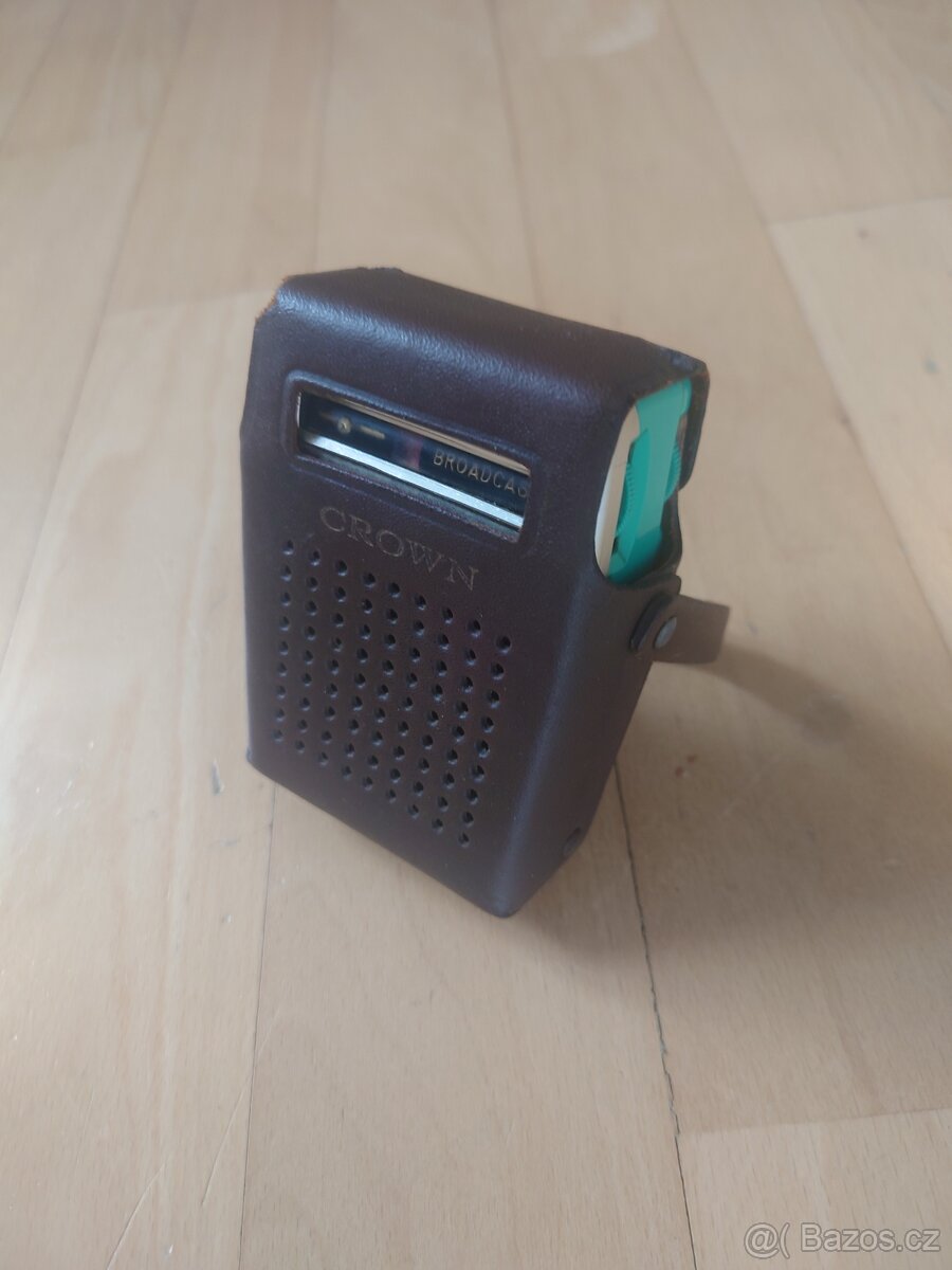 Kapesní tranzistorové rádio CROWN TR 680