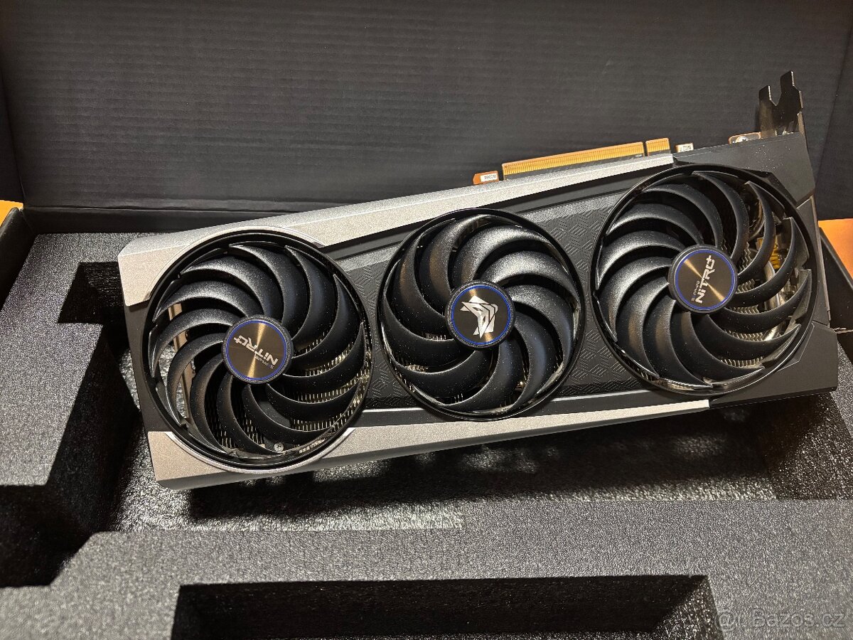 Saphire Nitro+ RX6700 XT 12gb