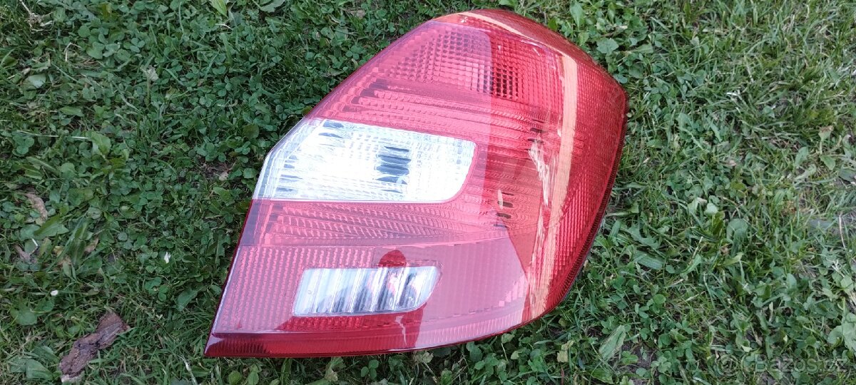 Prodám PZ světlo na Fabii 2