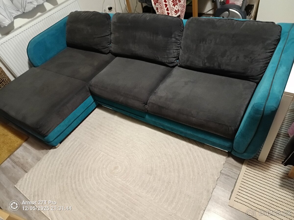 Rohová sedací souprava- rozkládací, úložný prostor
