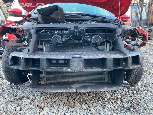 Chladičová stěna škoda octavia 3