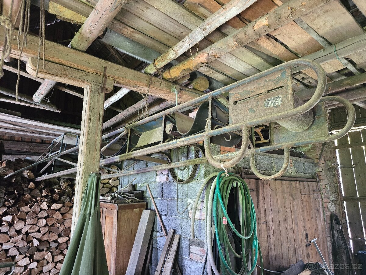 Prodám pásový dopravník 6m