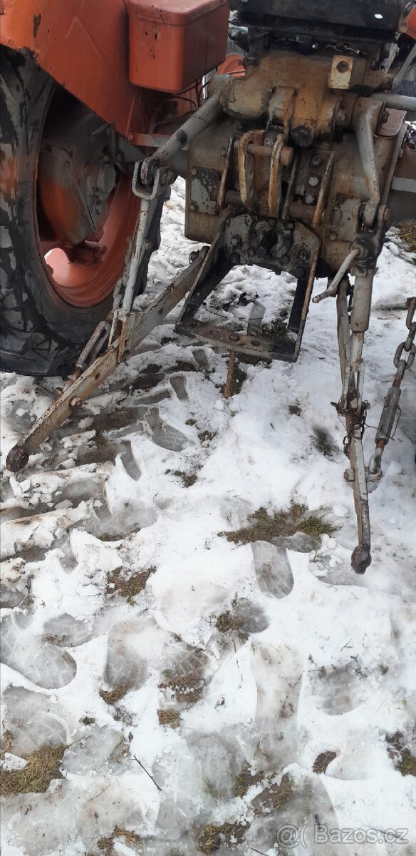 Prodám ramena zetor 3011