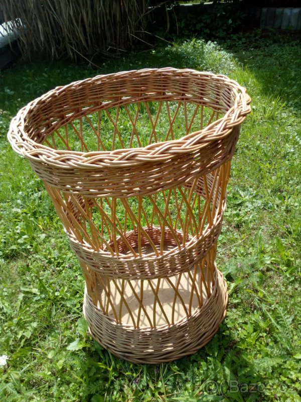 PROUTĚNÁ NOVÁ KOLEKCE,DUŠIČKOVÉ KOŠE OD 55KČ