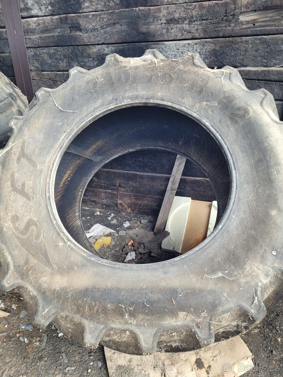 Pneumatika 710/70 R 42 Mitas