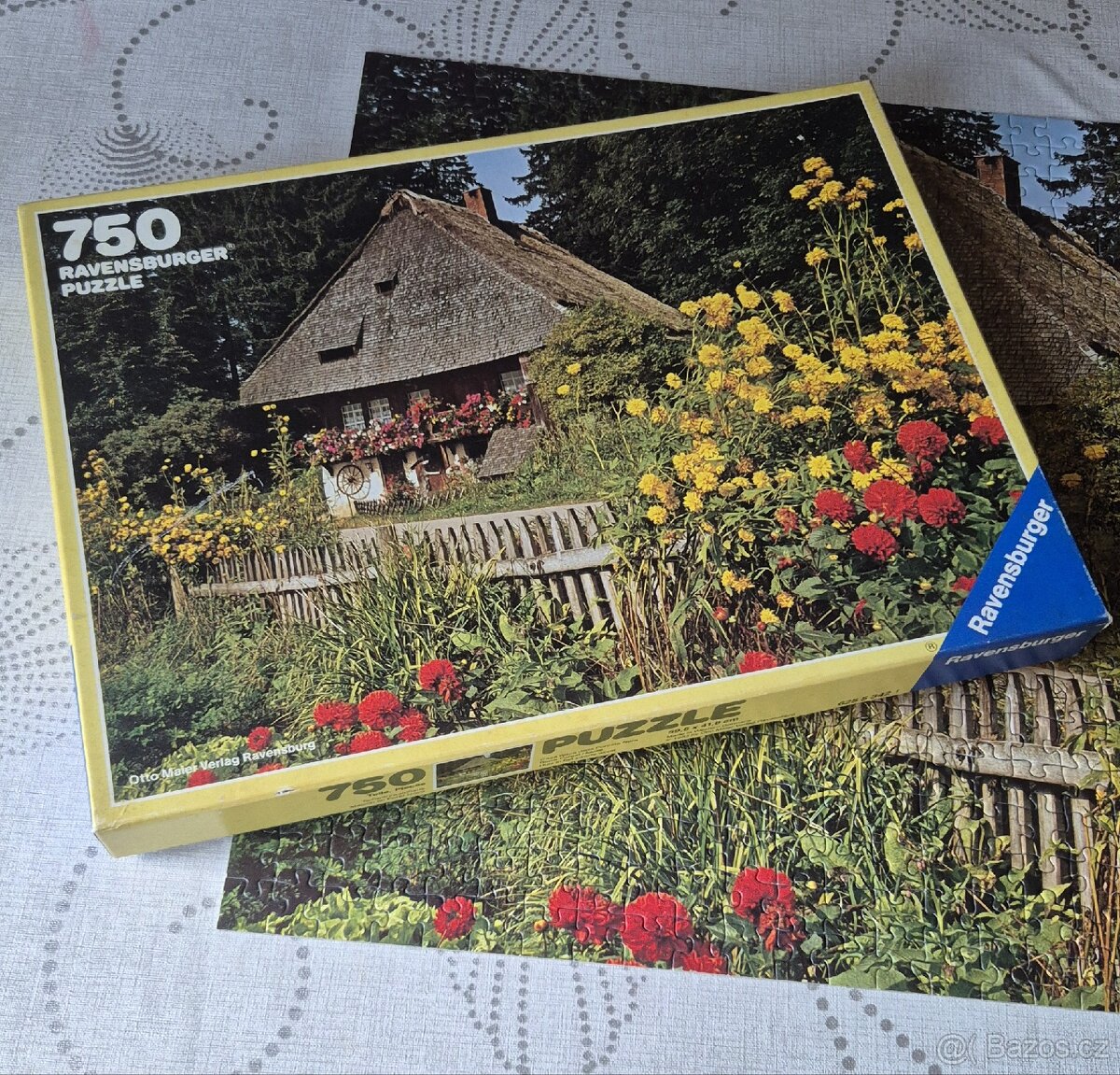 PUZZLE 750 Dům v černém lese