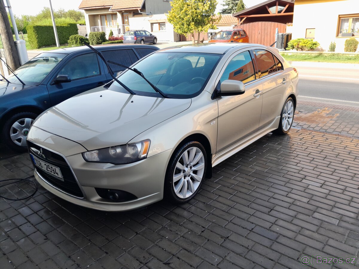 Mitsubishi Lancer