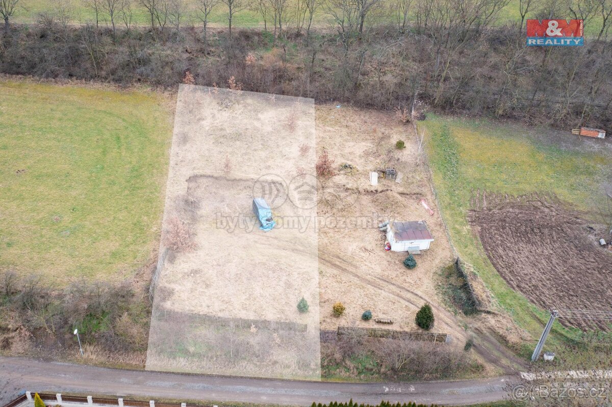 Prodej pozemku k bydlení, 1066 m², Slatina