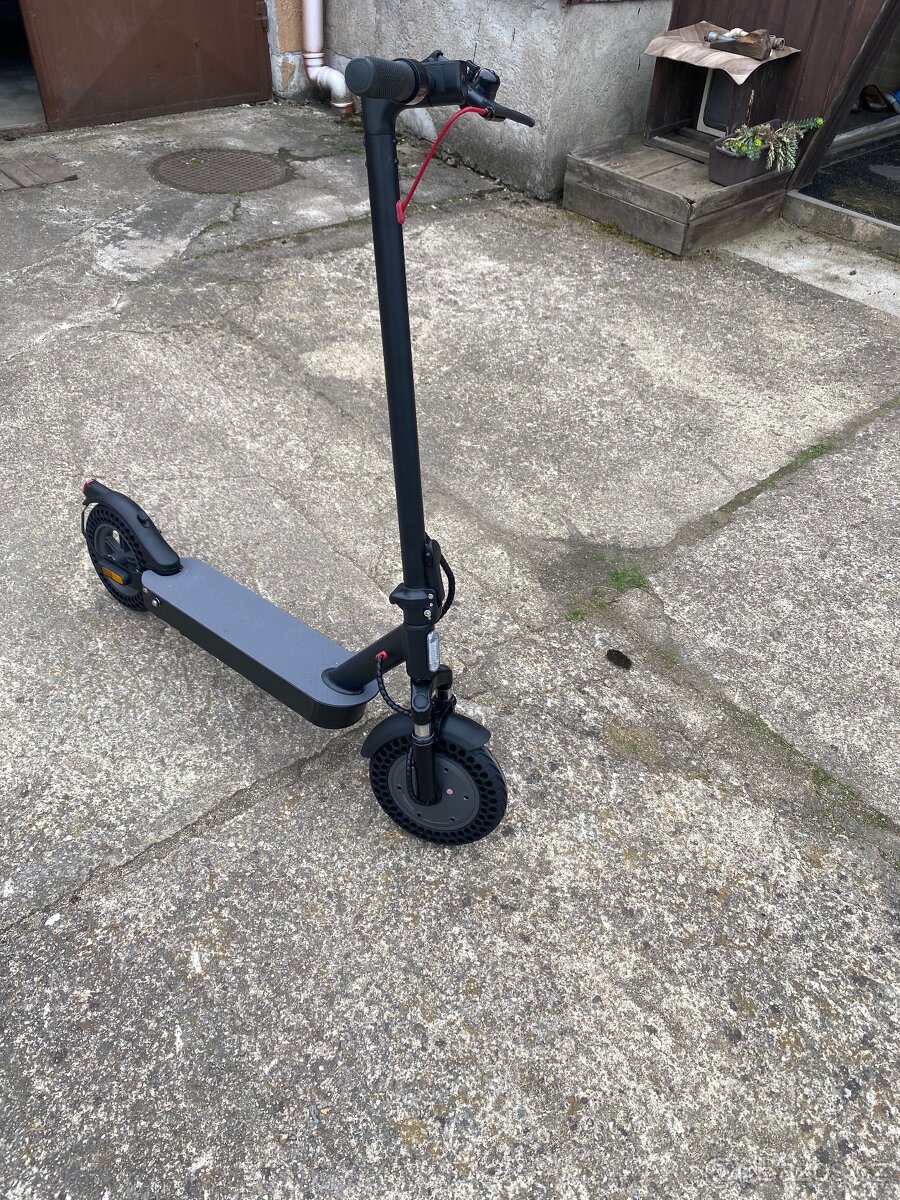 Elektrická koloběžka Sencor Scooter S70