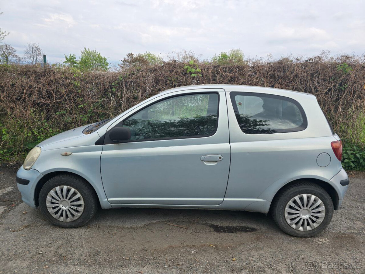 Toyota Yaris 2003