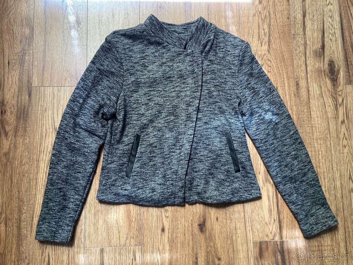 Žíhaný krátký kabátek/sako Vero Moda (40/42)