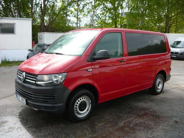VOLKSWAGEN TRANSPORTER 2.0 TDI 8 MÍST
