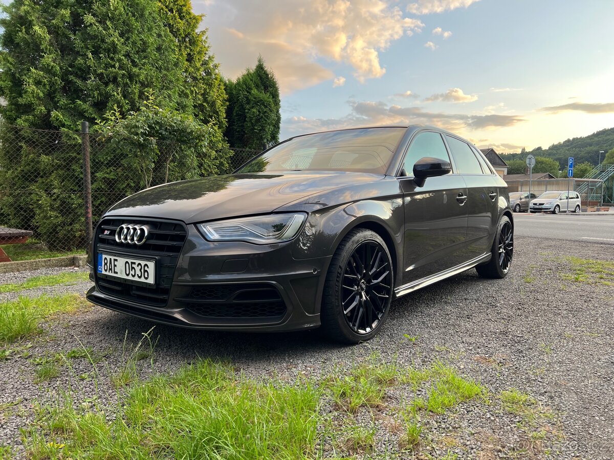 Audi S3 Sportback 2.0 TFSI (300 Hp) quattro S tronic