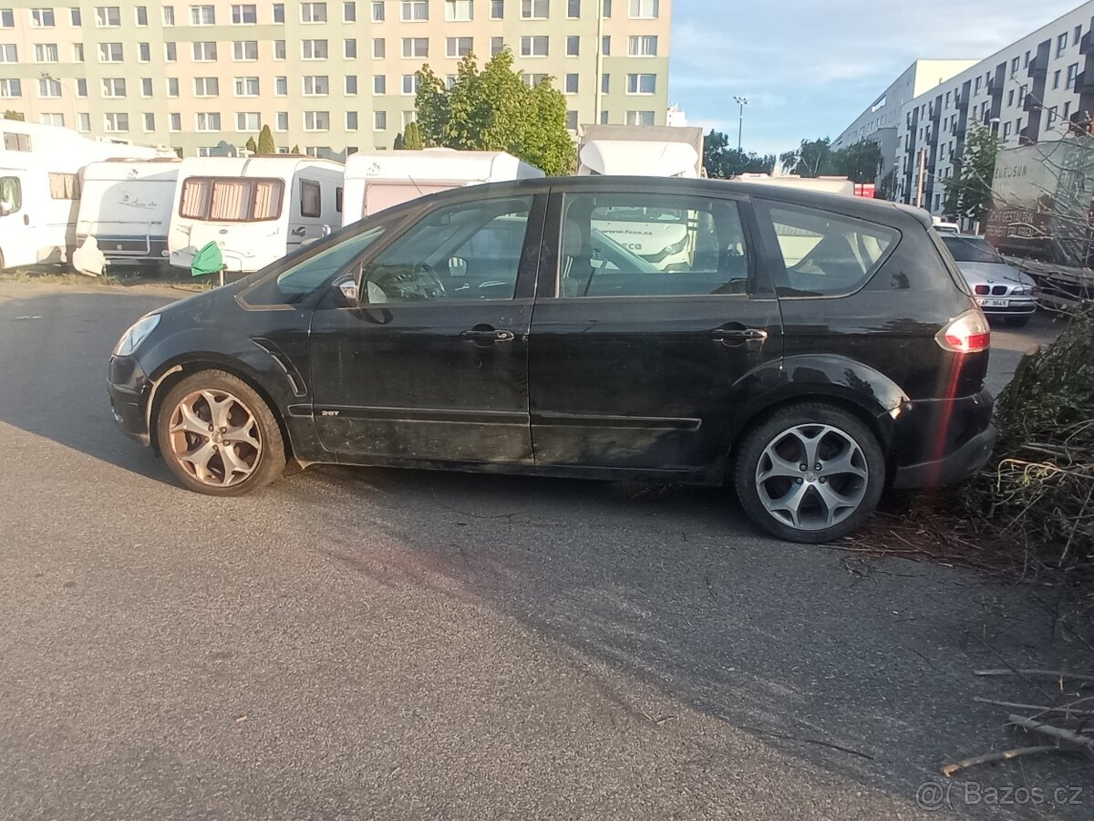 Pozor číst celéProdám Ford S-max 2.5T
