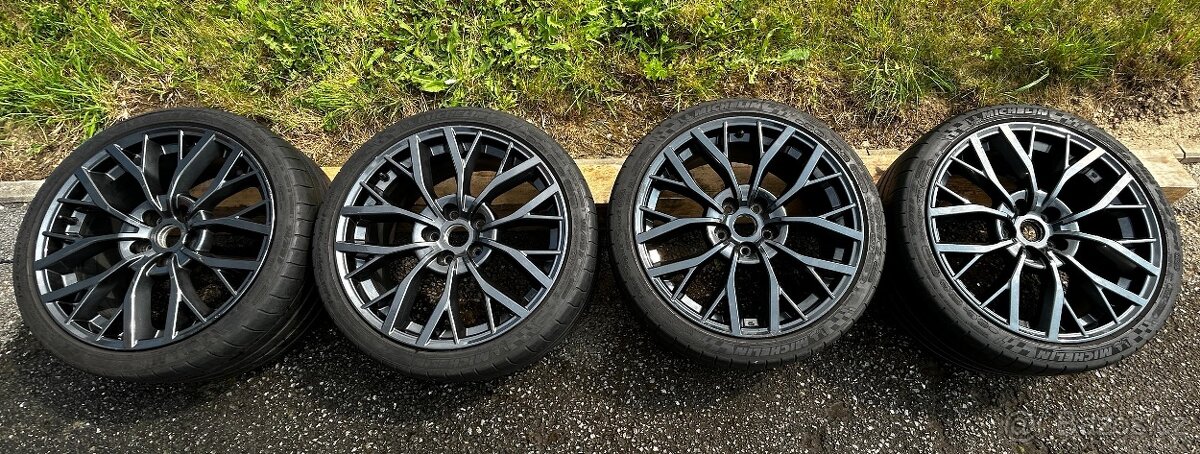 Originální 19" Kola Subaru WRX STI