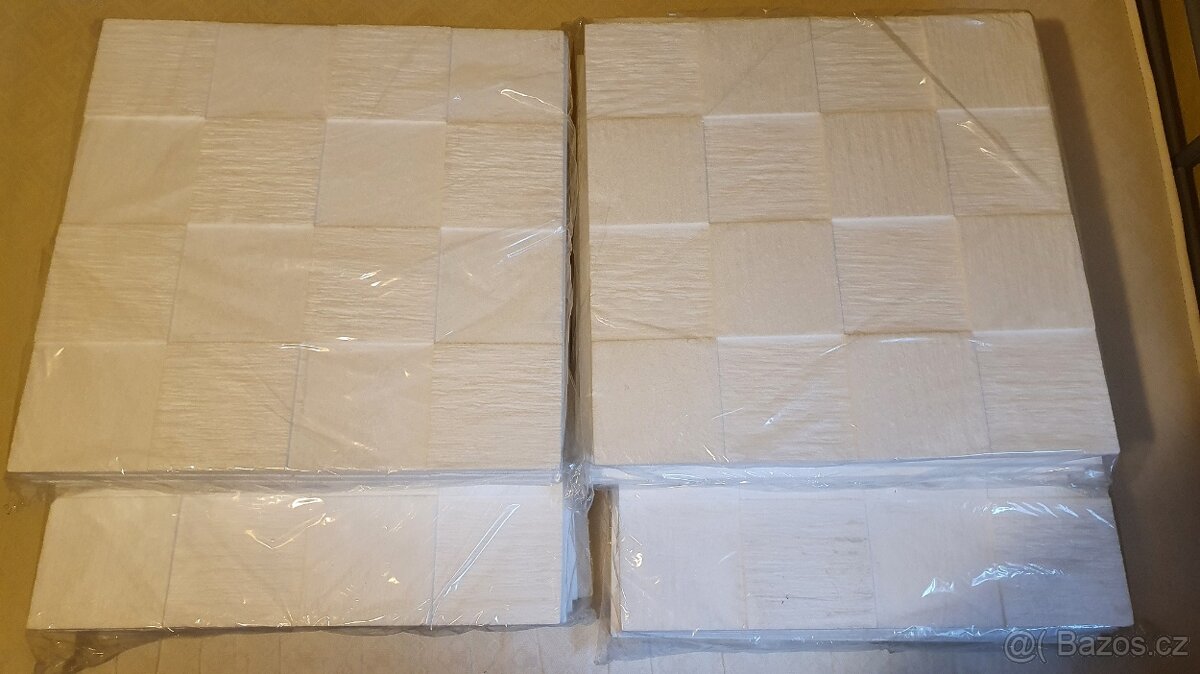 Stropní desky z polystyrenu 50x50cm, nepoužité, celkem 8m2