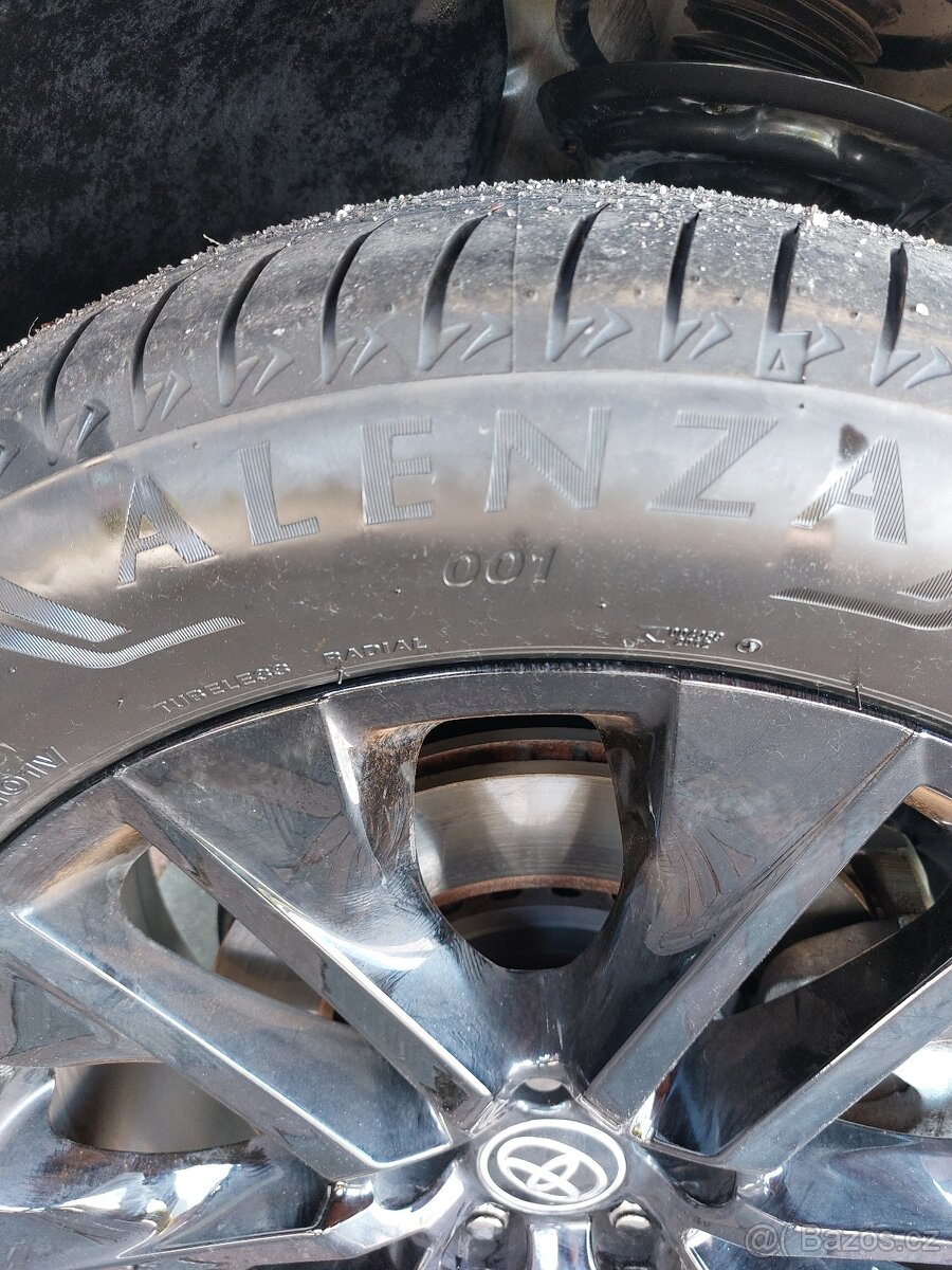 Pneu Brigestone 235/55 R19 101V