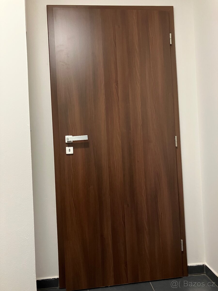 Dveře interiérové mahagon