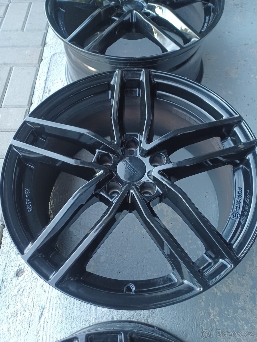 5x112 R18 8j et 39 Dezent