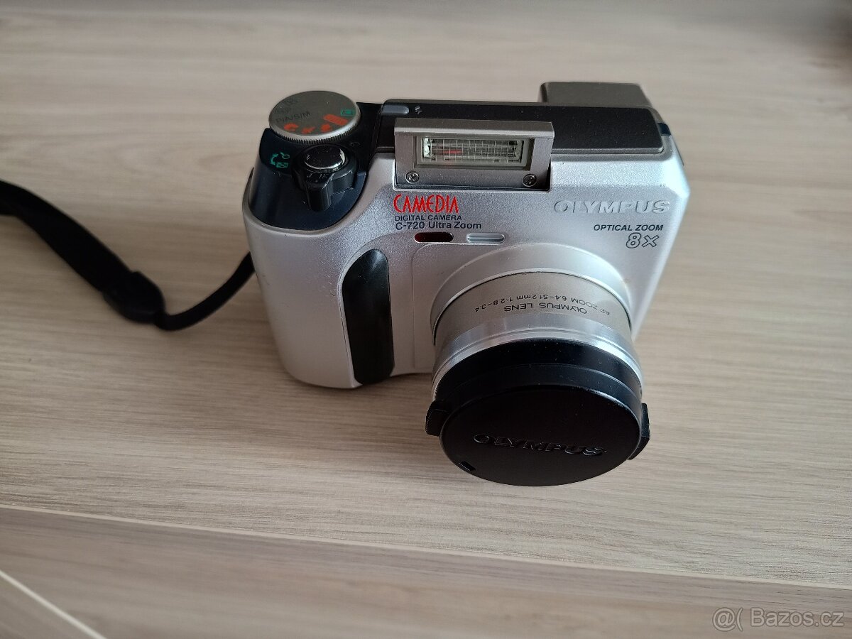 Olympus C 720