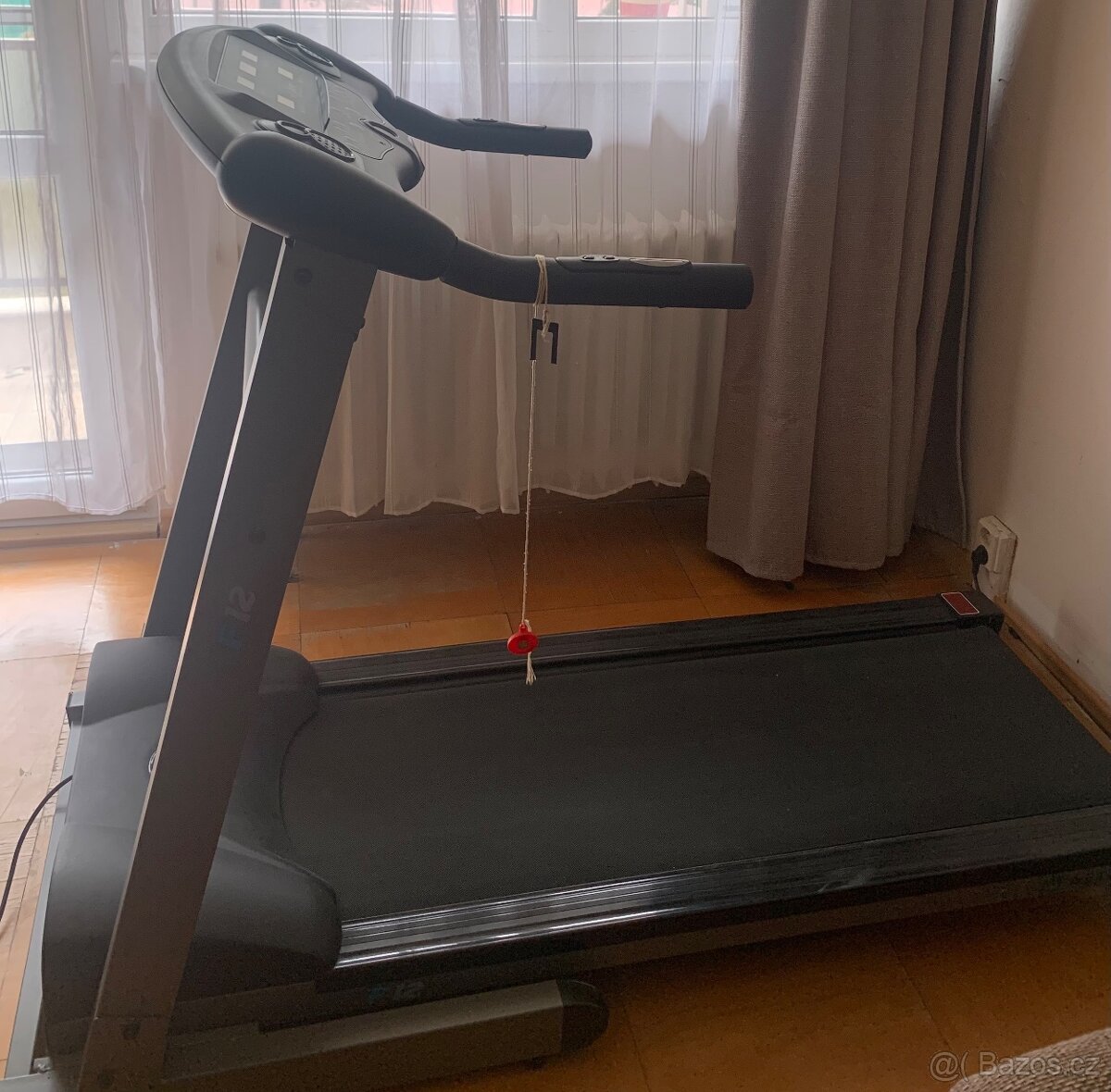 Běžecký elektrický pás
