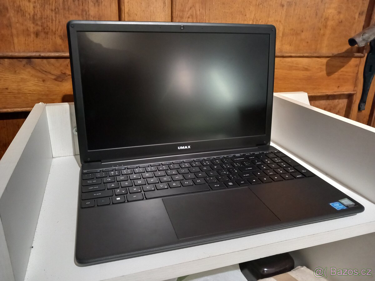 UMAX VisionBook N15R