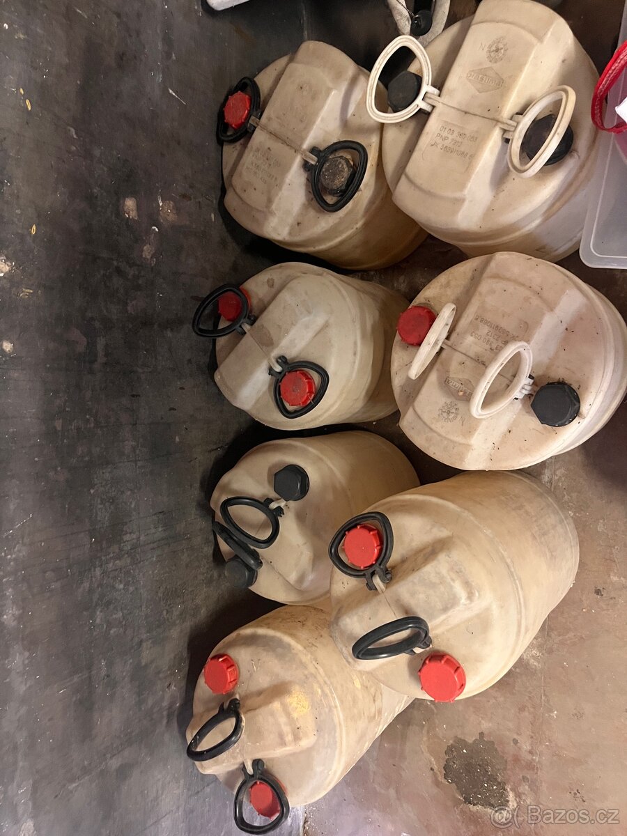 Bečky, sudy 50l - cena za vše