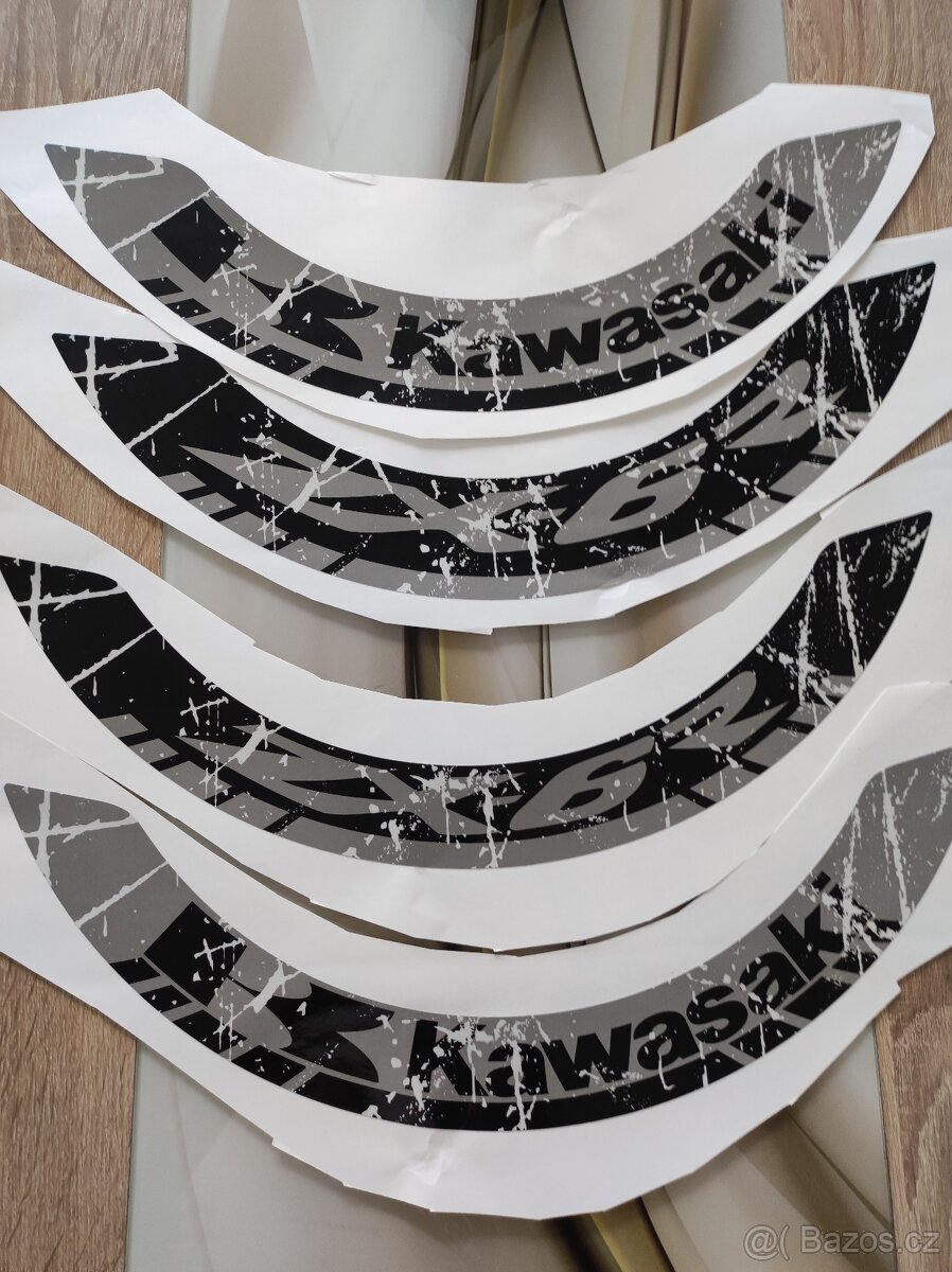 Kawasaki ZX6R polepy na ráfky