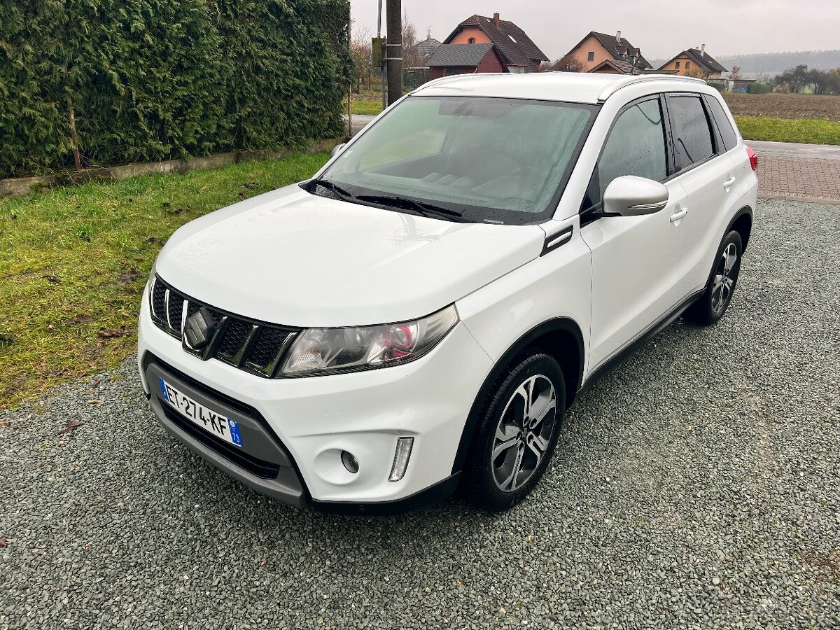 ► SUZUKI VITARA 1.4 103KW BOOSTERJET 4x4 KAMERA-LED-NAVI ACC