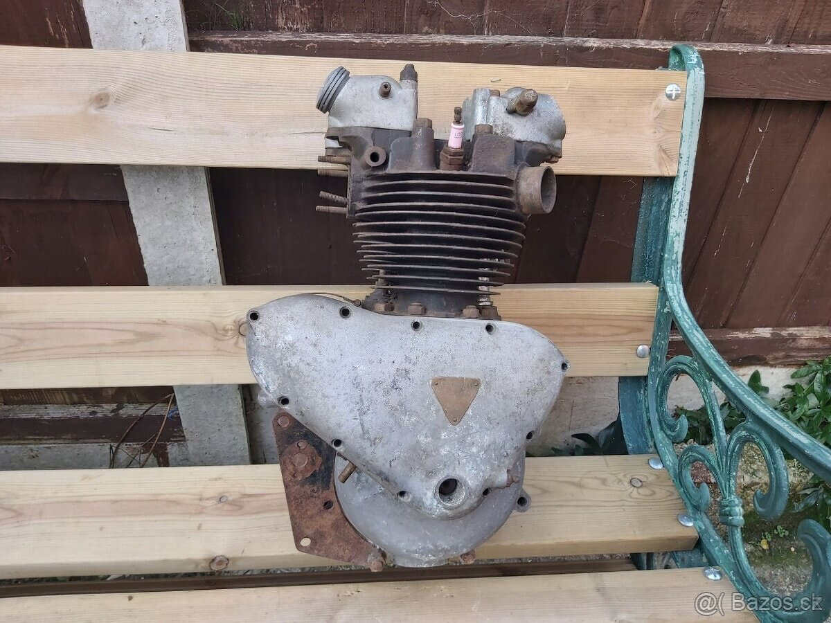 motor Triumph Tiger T100 rok 1939