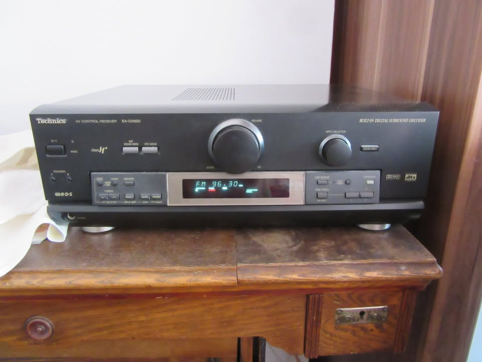 TECHNICS SA-DX850 , SBÍRKOVÝ STAV , DÁLKA JAKO NOVÁ