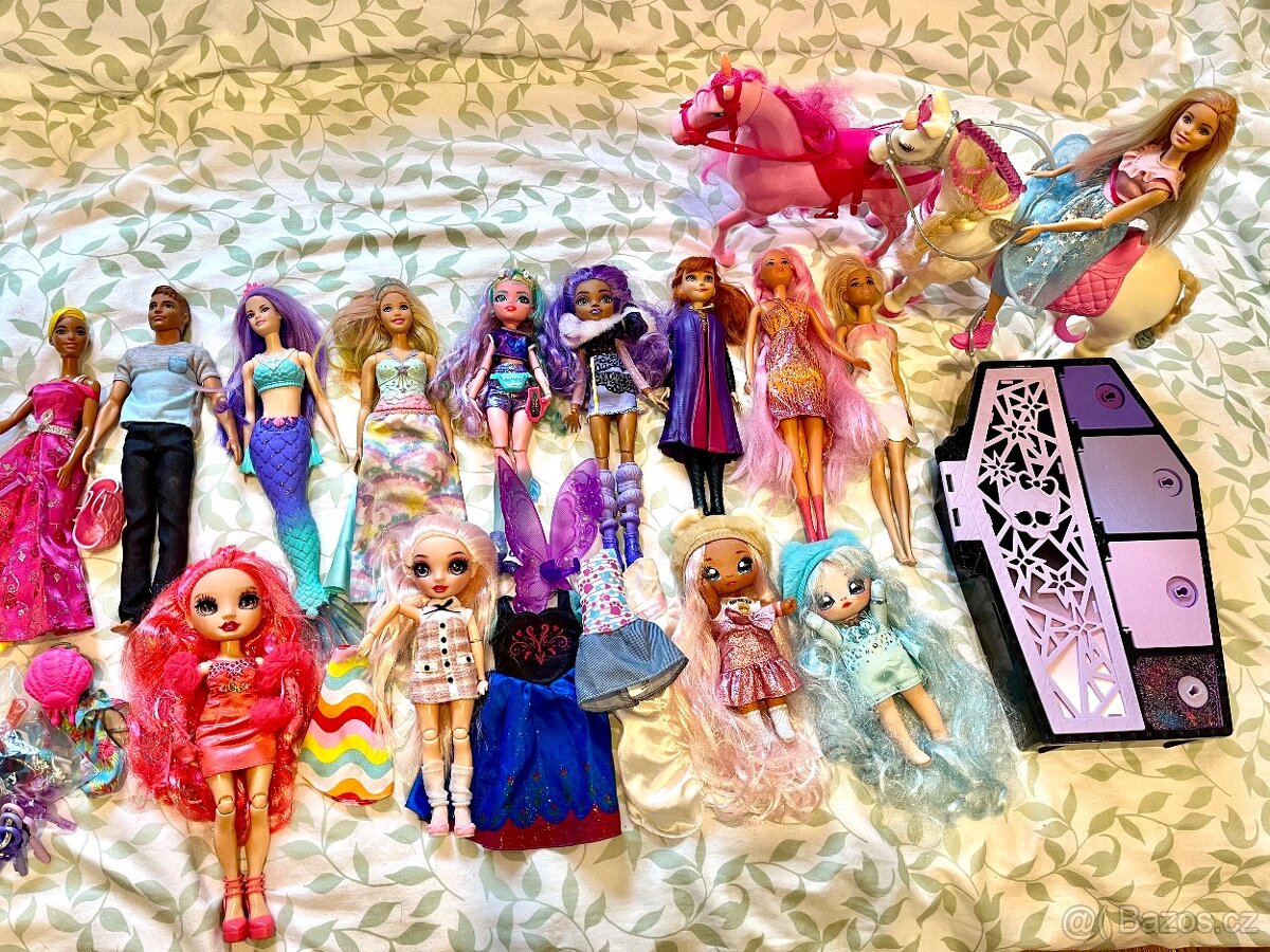 Velká sada panenek Barbie, Monster High, Rainbow High, Na Na