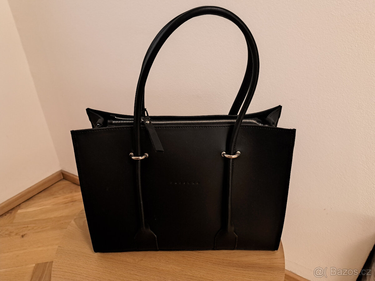 FACEBAG - Černá kožená kabelka - Český design, sleva