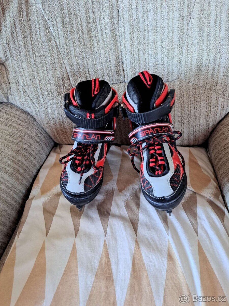 BRUSLE SPARTAN,VELIKOST 30,V PĔKNÉM STAVU