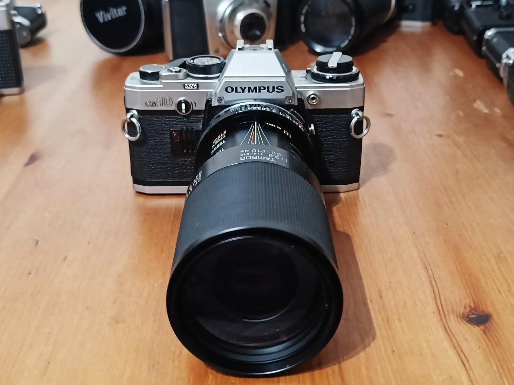 OLYMPUS OM-10 (Tamron 80-210mm CF Tele Macro) - 1979