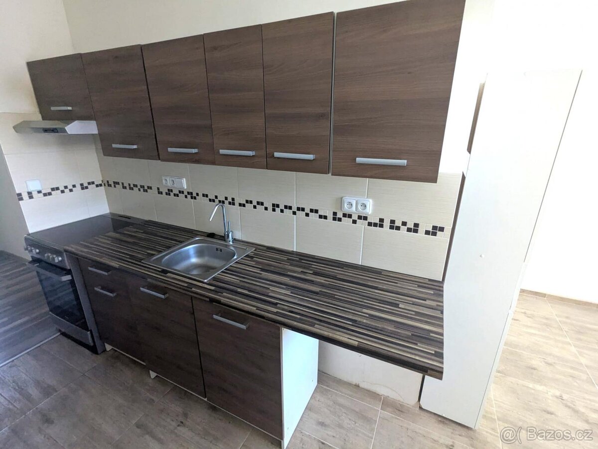 Pronájem bytu 2+1, Opletalova 472, Ústí nad Labem - Neštěmic