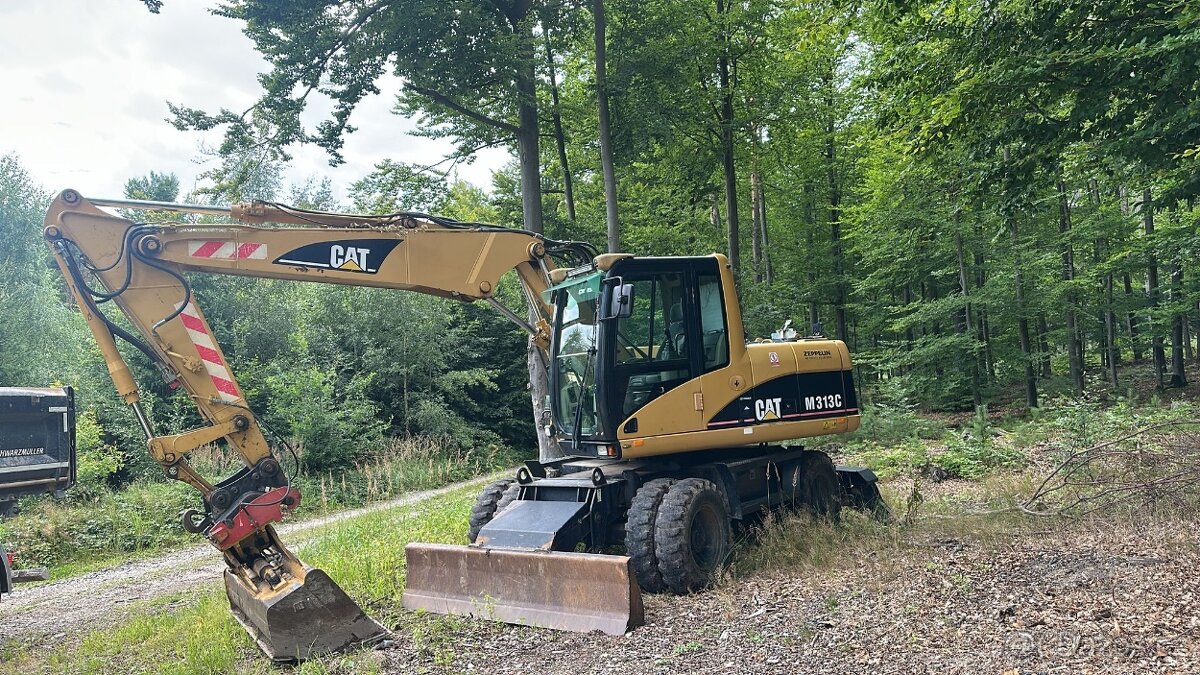 CAT M313C