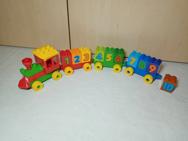 lego duplo vláček s čísly