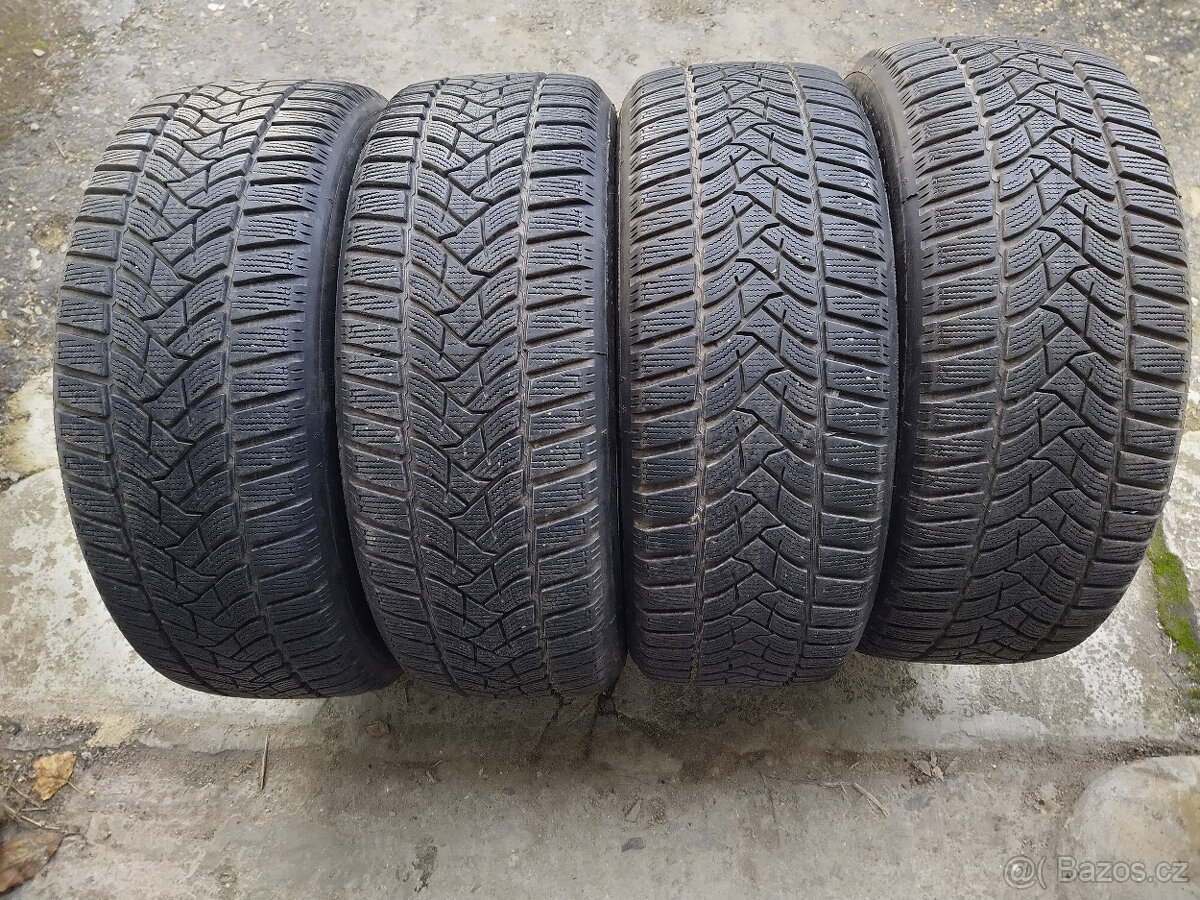 Zimní pneu Dunlop 215/55-17