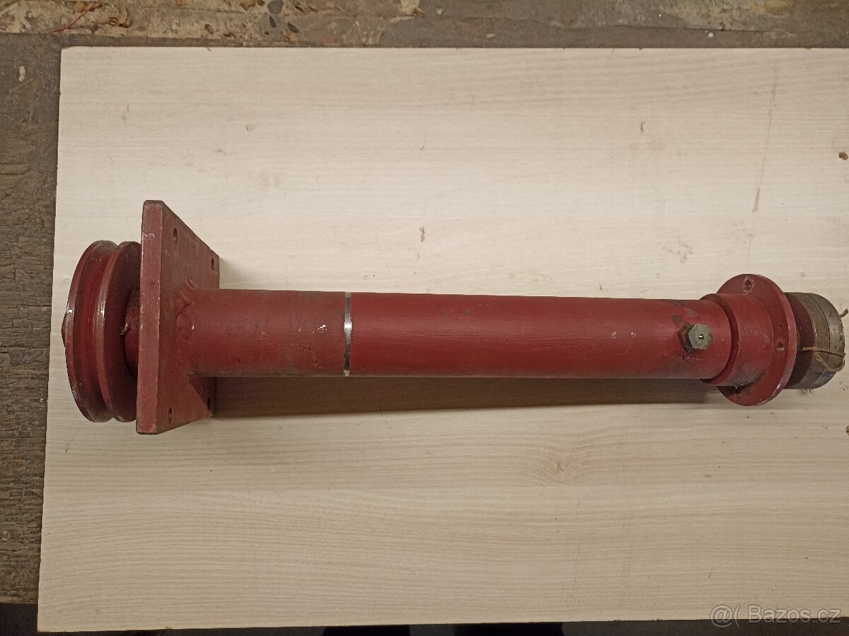 Hřídel bubnové rotační sekačky