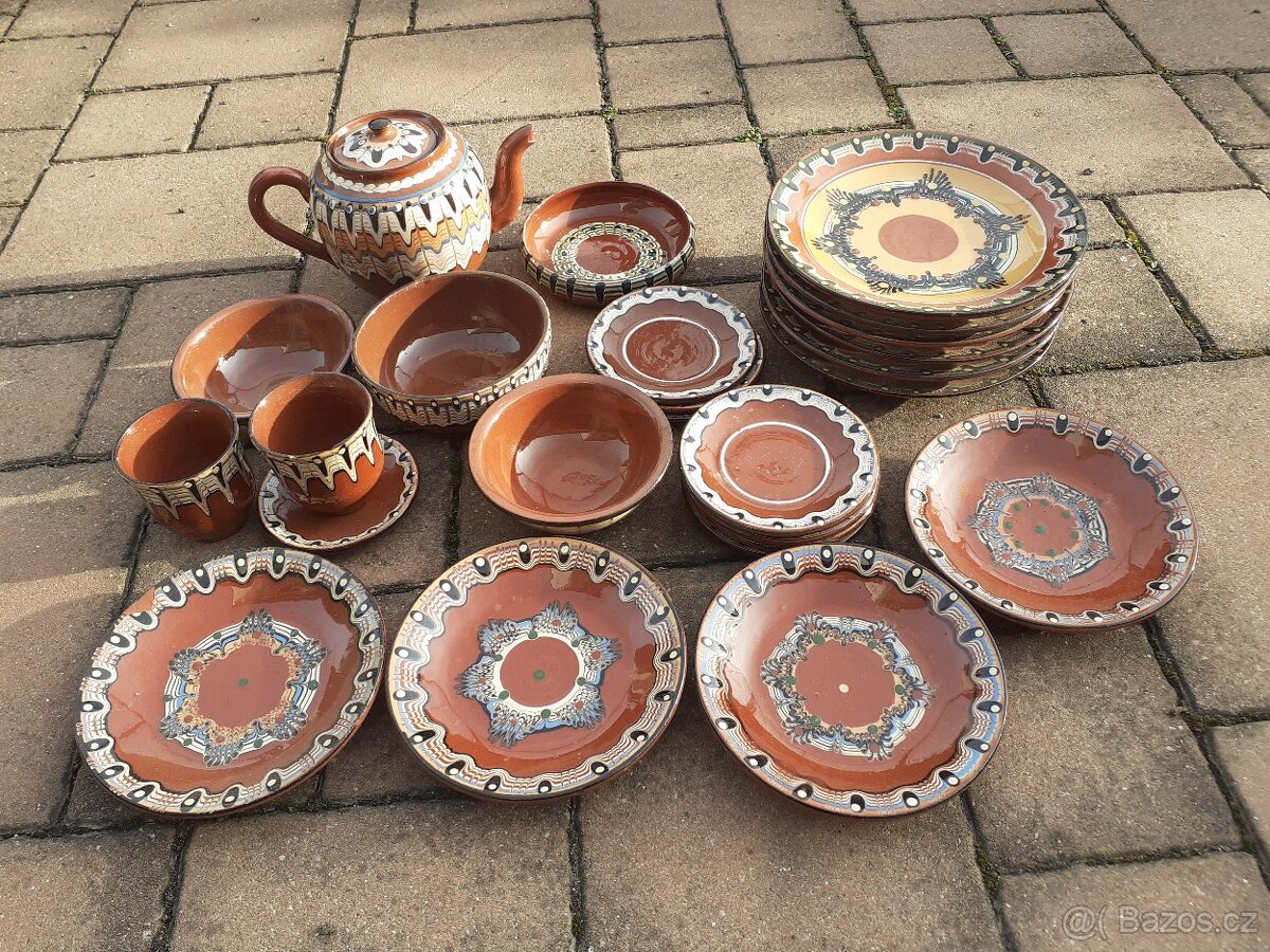 Bulharské keramická souprava-nádobí