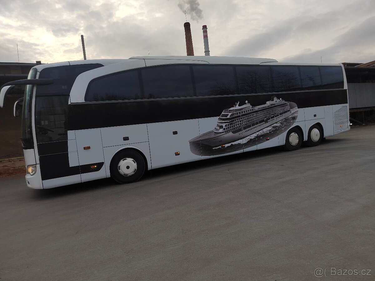 MERCEDES TRAVEGO 17shd
