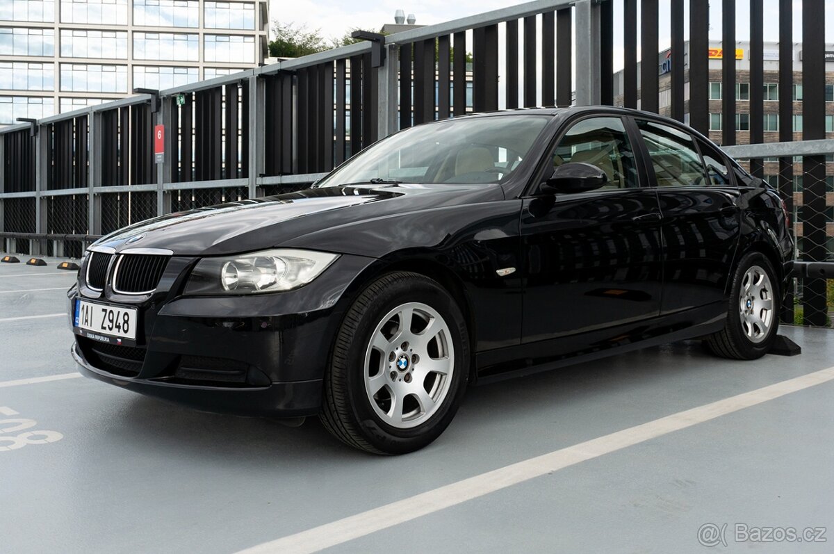 BMW (E90) 318i