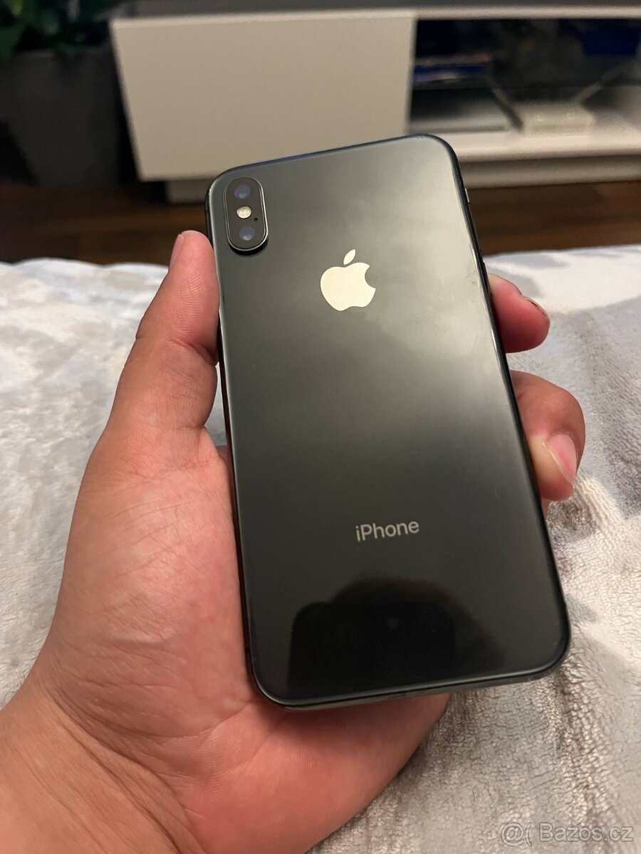 iPhone X