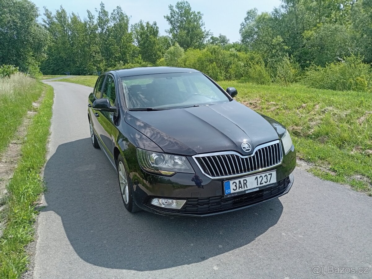 Škoda Superb 1.6 TDI r.v 2013 pojízdný nová stk