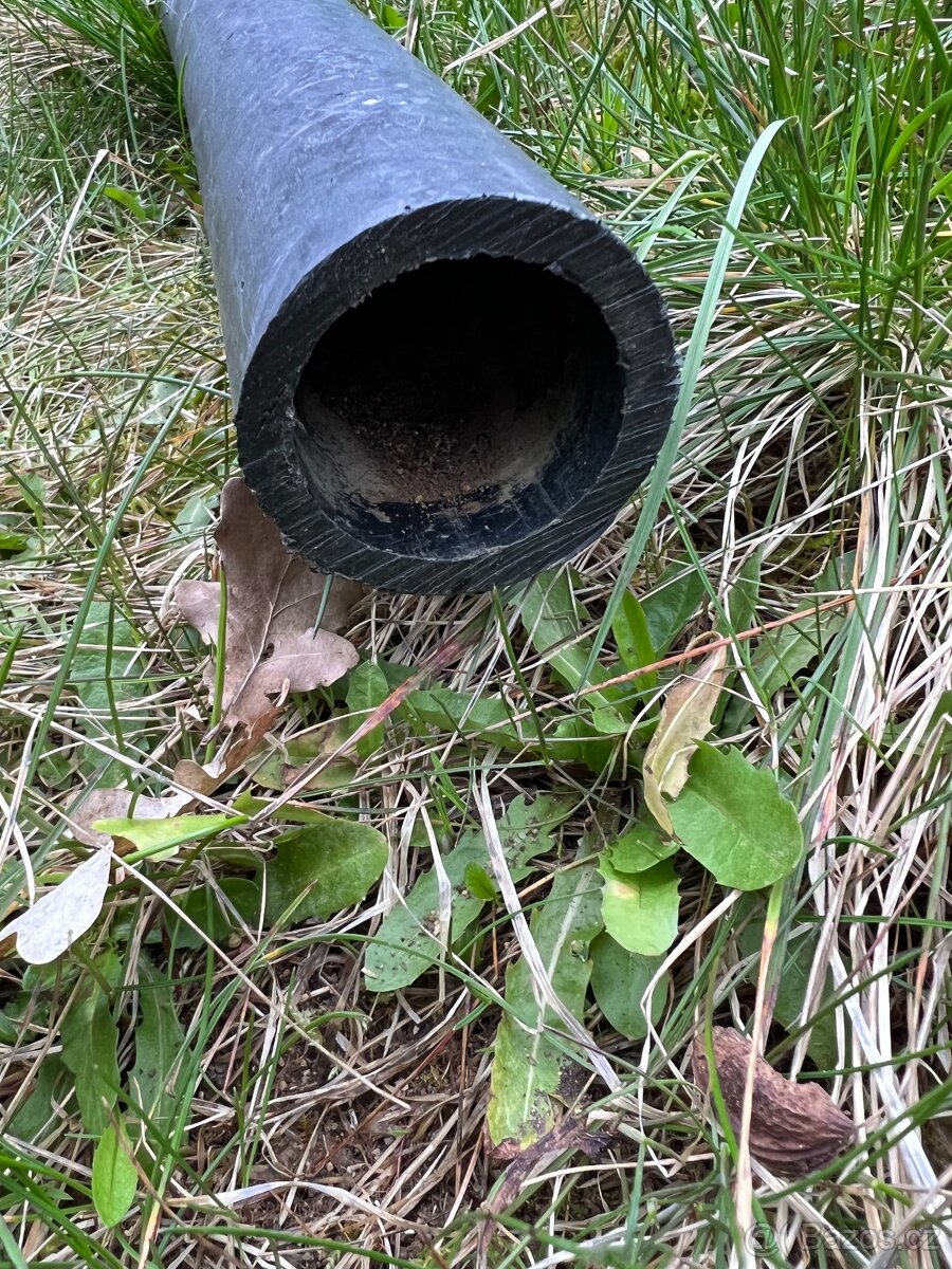 Tlaková pevná hadice/trubka 11,5 metru
