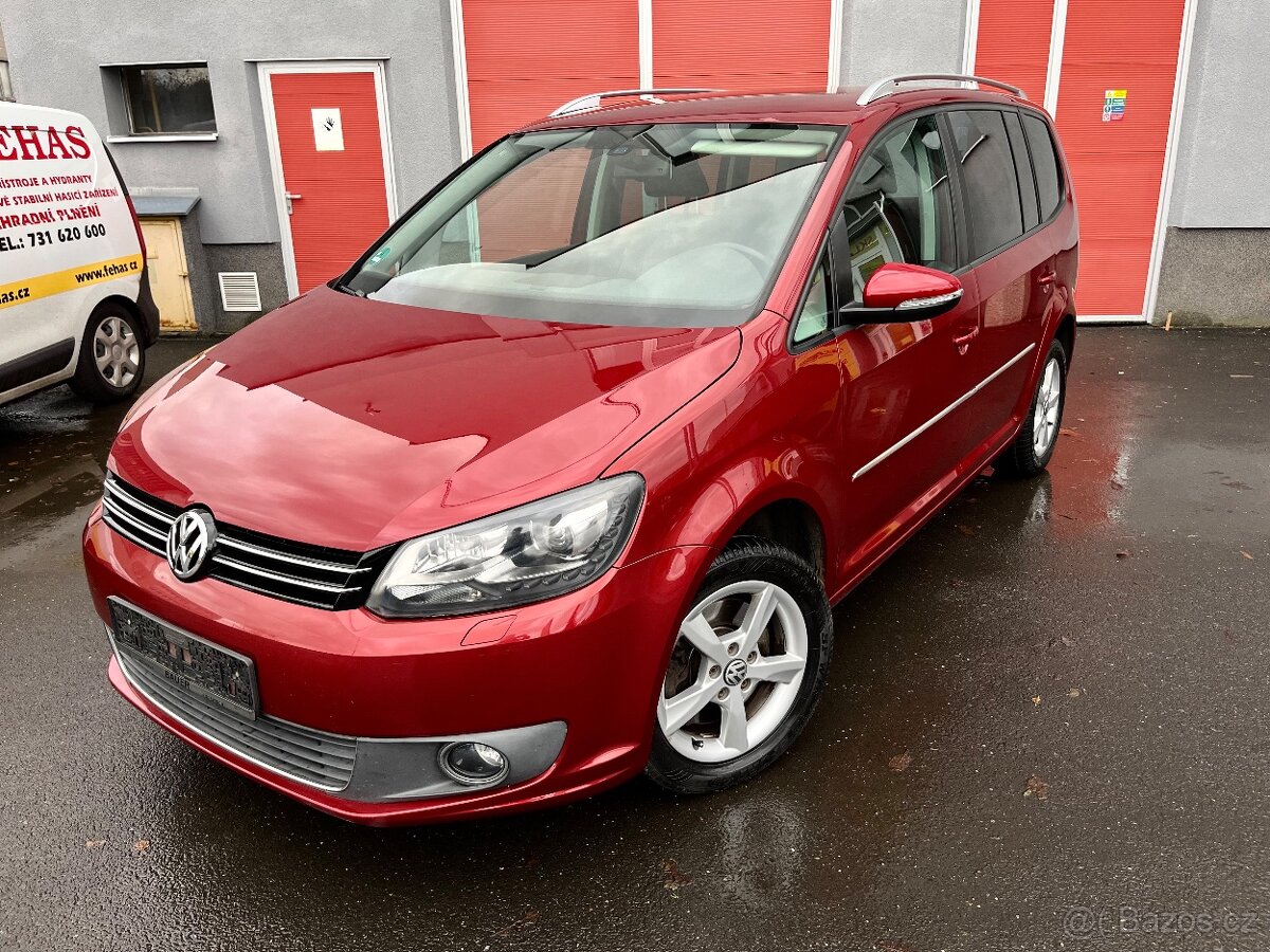 VOLKSWAGEN TOURAN 2.0TDI 2011