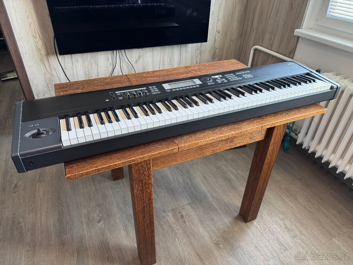 Klávesy / workstation KORG TR88