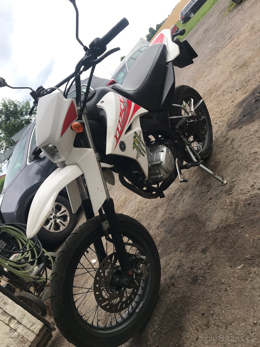 Yamaha xt 125 sm