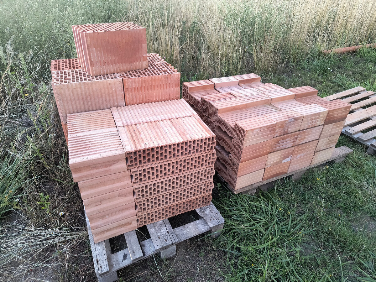 Cihly Porotherm a překlady